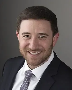 Eric Secemsky Headshot